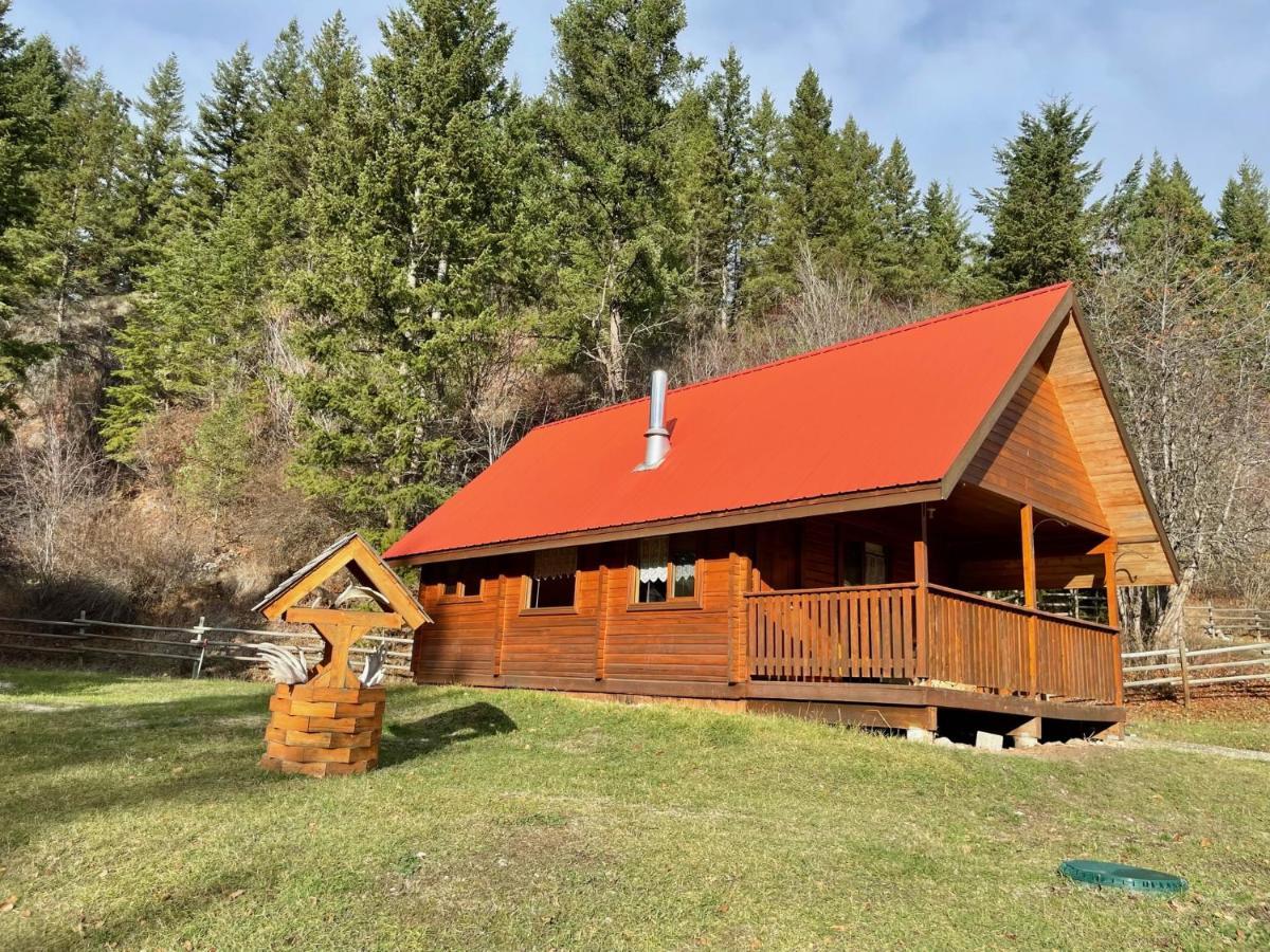 Camels Hump Guest Ranch Lumby Zewnętrze zdjęcie